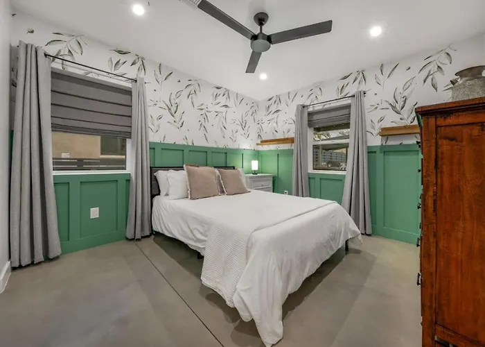 Holiday home House And Casita, Total Of 4 Bedroom And 3 Ba, Sam Hughes Tucson