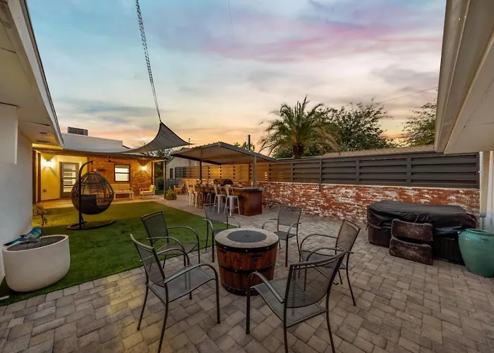 House And Casita, Total Of 4 Bedroom And 3 Ba, Sam Hughes *