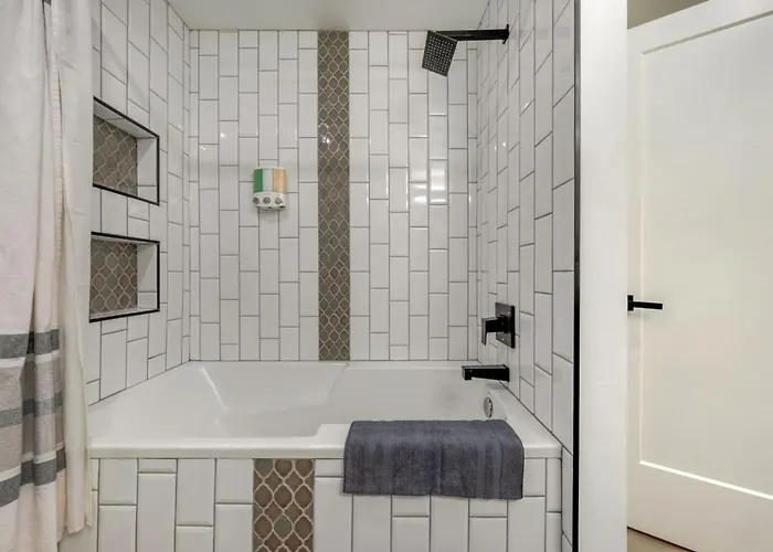 House And Casita, Total Of 4 Bedroom And 3 Ba, Sam Hughes Tucson