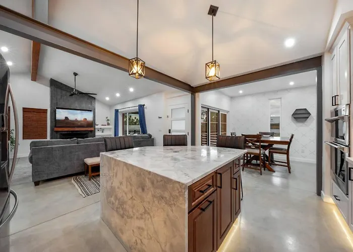 Holiday home House And Casita, Total Of 4 Bedroom And 3 Ba, Sam Hughes Tucson