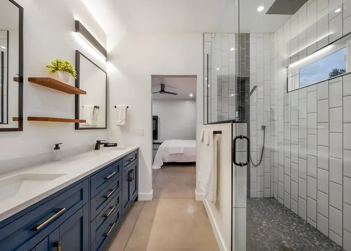 House And Casita, Total Of 4 Bedroom And 3 Ba, Sam Hughes *