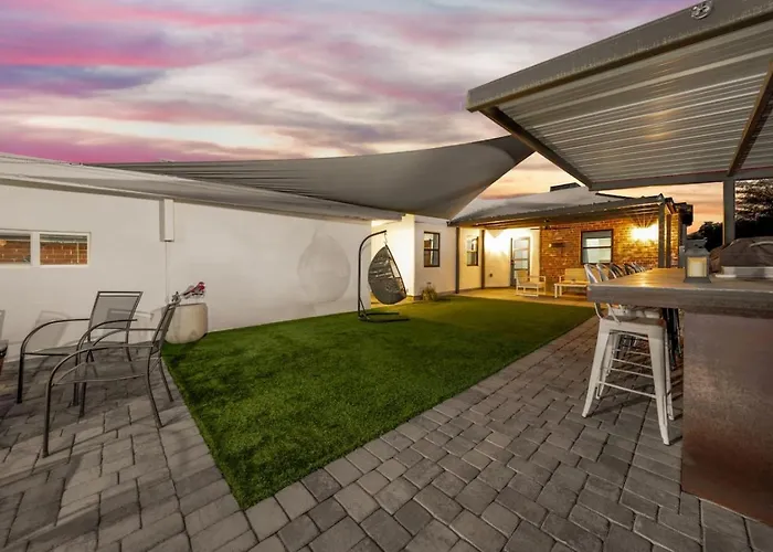 House And Casita, Total Of 4 Bedroom And 3 Ba, Sam Hughes *