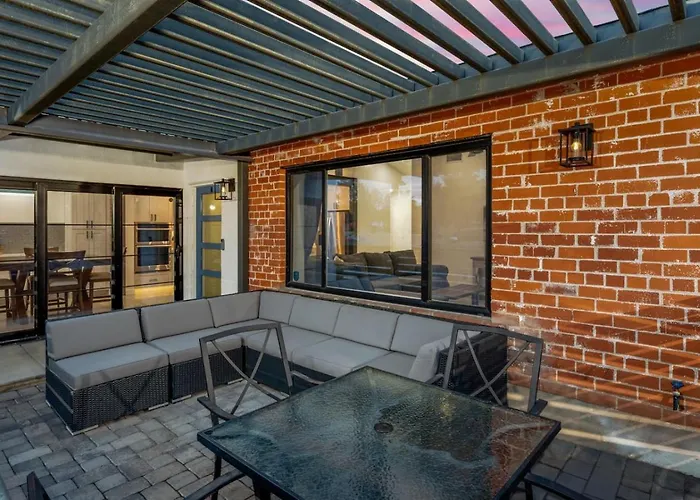 House And Casita, Total Of 4 Bedroom And 3 Ba, Sam Hughes