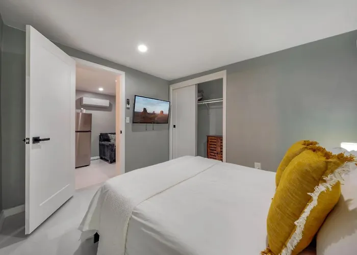 House And Casita, Total Of 4 Bedroom And 3 Ba, Sam Hughes Tucson